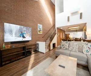 Photo 2 - Park Avenue 216