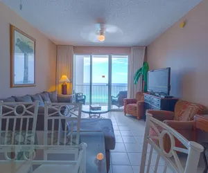 Photo 2 - Majestic Sun Apartment