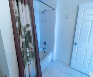 Photo 4 - Majestic Sun Three-Bedroom Apartment