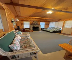 Photo 2 - SWALLOW - LIMIT 4