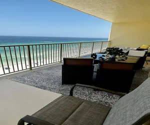 Photo 2 - Seaside Bliss in Gated Community - 1504