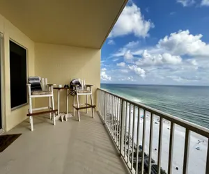 Photo 4 - Seaside Bliss in Gated Community - 1504