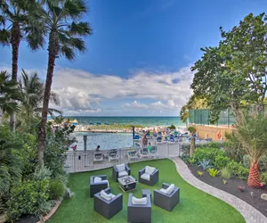 Photo 5 - Unit 706 Ocean Manor Beachfront Resort Ft Lauderdale Condo w/ Pool, Tiki bar, Restaurant, Fab Views!