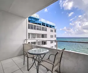 Photo 2 - Unit 904 Ocean Manor Beachfront Resort Ft Lauderdale Condo w/ Pool, Restaurant, Tiki Bar & Fab Views!