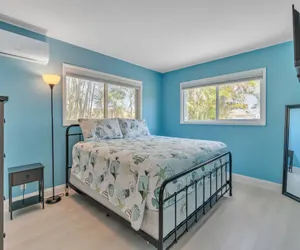 Photo 4 - ISLAND VIBES -  POOL, TIKI HUT, CLOSE TO BEACH, 4 Bed 2 Bath, New, Beautiful and Private!