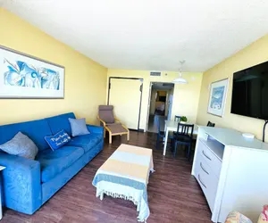 Photo 3 - Baywatch I 1607