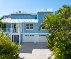 Photo 2 - Murmond- Captiva Home