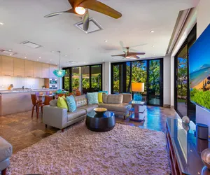 Photo 3 - Andaz Villa 810
