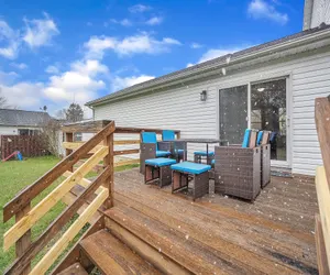 Photo 4 - Savor Serenity: 3BR/3BA Home near SPIRE/Wineries