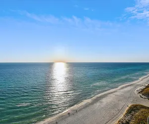 Photo 4 - Emerald Beach 1830