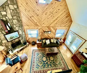 Photo 4 - Mountain Harbor Loft Cabin