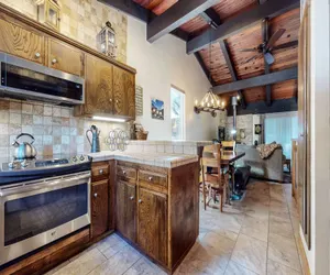 Photo 3 - Mammoth Estates #140