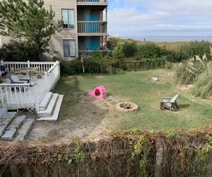 Photo 5 - Sandy Dunes at the Beach - Beachfront, Wi-Fi, Pets