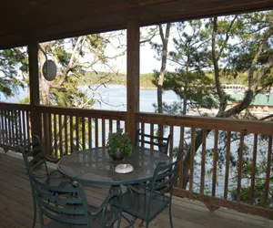 Photo 3 - Luxury Mountain Harbor cottage on Lake Ouachita.