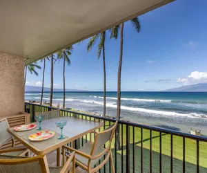 Photo 4 - Papakea L207 Ocean Front 1 Bedroom
