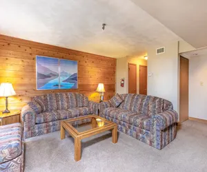 Photo 3 - Seven Springs Stoneridge 3 Bedroom Deluxe Condo, Pet Friendly!
