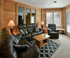 Photo 2 - Seven Springs Stoneridge 3 Bedroom Standard Condo - Ski-In/Out, Pet Friendly!