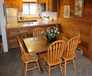 Photo 4 - Seven Springs Swiss Mountain 3 BR Condo, Sleeps 8!