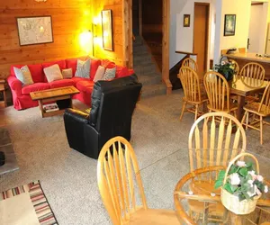 Photo 2 - Seven Springs Swiss Mountain 3 BR Condo, Sleeps 8!