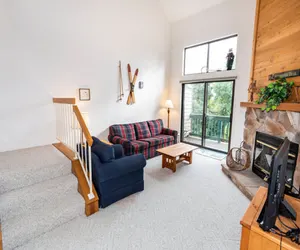 Photo 2 - Seven Springs 2 BR Deluxe Condo with Loft, Mountain Views