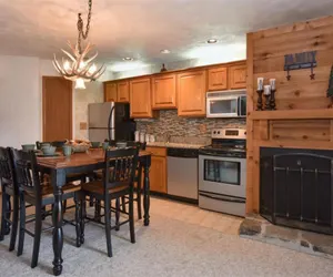Photo 4 - Seven Springs 1 BR+Loft Condo, Ski In Ski Out!