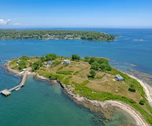 Photo 2 - Waterfront Colonial - Best Views on the Island!