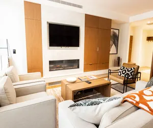 Photo 2 - Mountain Modern 3 Bedroom Deluxe Condo, Sleeps 10! Save 20% on 7+ Nights!