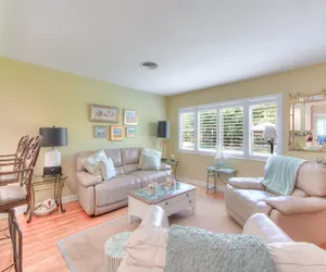 Photo 3 - Seahorse Cottage - Monthly Beach Rental