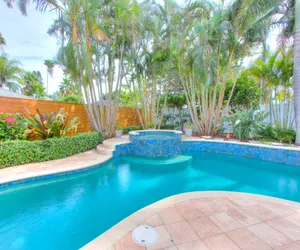 Photo 2 - Key Lime Cottage - Monthly Beach Rental