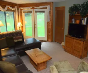 Photo 2 - Seven Springs 3 BR Condo, walk to slopes!