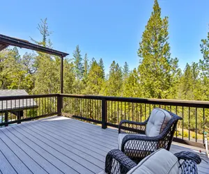 Photo 2 - Deer Ridge - Home in Woods w/ Ping Pong Table
