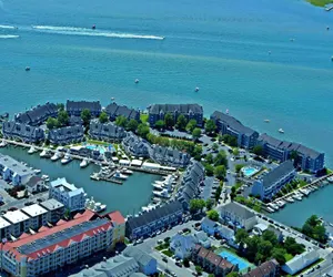 Photo 2 - Harbour Island 45G