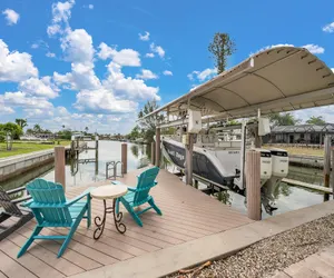 Photo 2 - Sandcastles of Marco Island Waterfront Private Pool