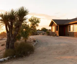 Photo 2 - Darling Desert Abode w/Hot-tub + Game Room