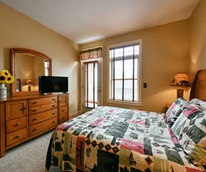 Photo 5 - Unit 433B Efficiency 1BD/ 1 BA condo