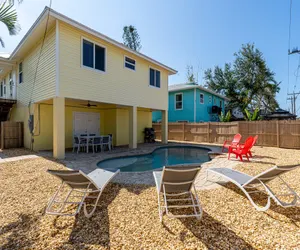 Photo 4 - La La Vista - 227 Mango St