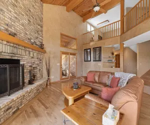 Photo 4 - Peaceful Pines 5 BR Home with Jacuzzi - Sleeps 9