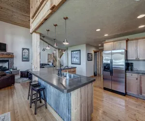 Photo 5 - Holy Terror 3 BR Chalet at Terry Peak with Outdoor Hot Tub - Sleeps 16
