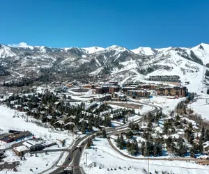 Photo 2 - 1791 Lakeside Getaway at Deer Valley! Free Deer Valley Skier Shuttle!