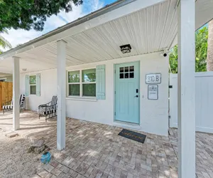 Photo 3 - Meant to Bee on AMI