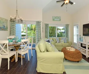 Photo 3 - Seahorse Beach House