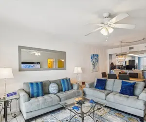 Photo 3 - Recently renovated 2 bedroom/2 bath on 7th floor!