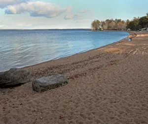 Photo 5 - COZY COVE COTTAGE LIMIT 6