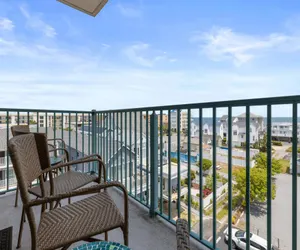 Photo 4 - Avalon 507