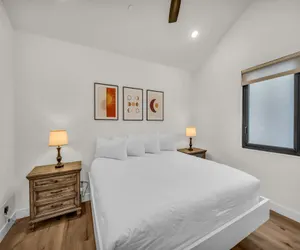 Photo 5 - Desert Bungalow