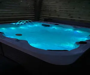 Photo 4 - Amazing Lake House With Beach Access