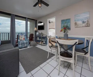 Photo 4 - Island Winds East 707