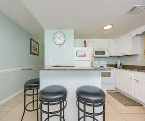 Photo 4 - Island Winds West 871