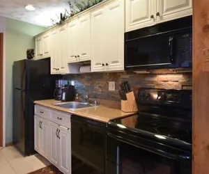 Photo 3 - Seven Springs 2 Bedrooms Premium Condo, Mountain Views
