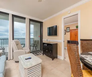 Photo 2 - Island Winds West 2 Bed 2 Bath Gulf Front High Sleeps 6